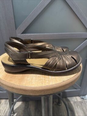 Clark’s Bendables Slingback Sandals in Metallic Bronze